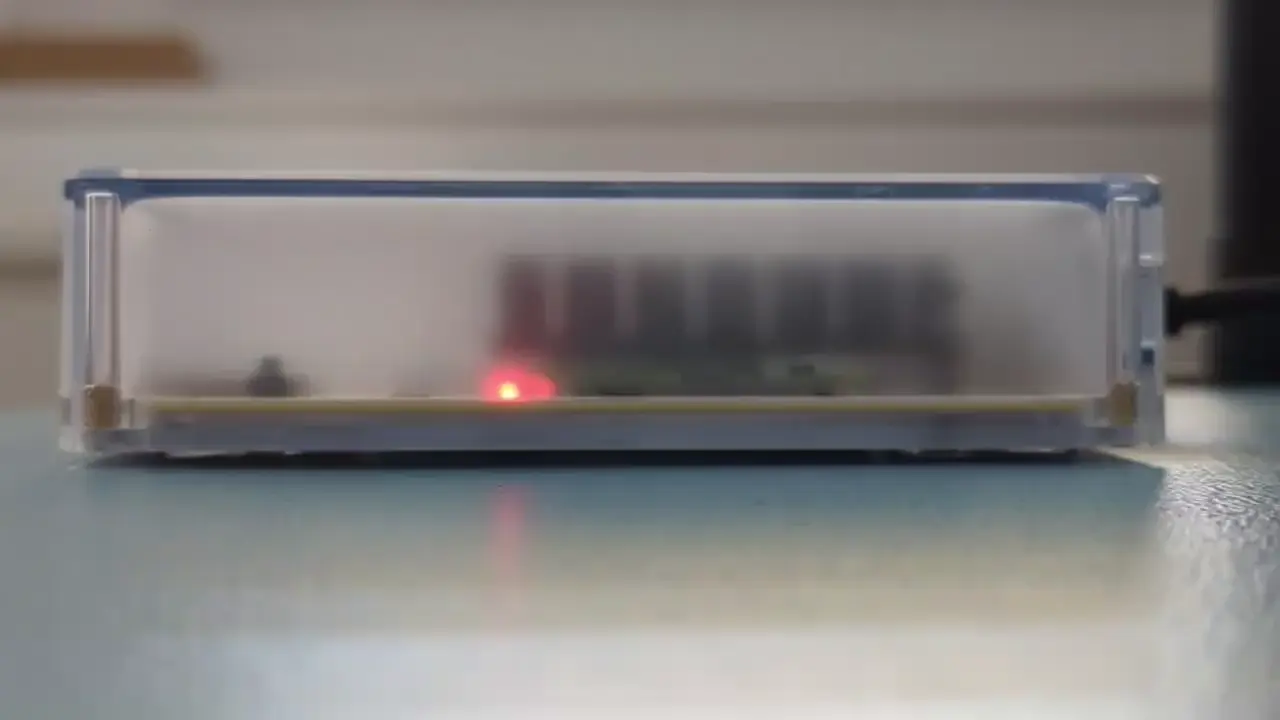 Clip showing the yellow LED blinking in a heartbeat pattern